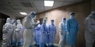 Σχεδόν ένα εκατ. κρούσματα και 35.000 νεκροί: Αυτές τις χώρες «χτυπάει» πλέον ο κορωνοϊός