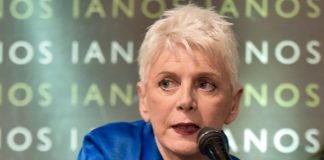 «Κύριε πρωθυπουργέ το κρίμα στο λαιμό σας»: Η ανάρτηση της Έλενας Ακρίτα που προκάλεσε χαμό