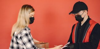 Κοροναϊός: «Βόμβα» από τους ειδικούς – Ενδεχόμενο νέου lockdown μετά την έκρηξη κρουσμάτων