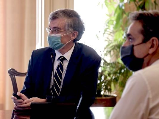 Επιτέλους τελειώνει ο εφιάλτης: Ραγδαίες εξελίξεις για το εμβόλιο του κορωνοϊού στην Ελλάδα