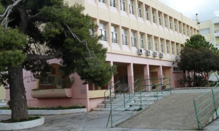 eidiko-sxoleio-kofon-peukis Ειδικό σχολείο κωφών Πεύκης: Καταγγελία από γονείς για απομάκρυνση τριών εκπαιδευτικών