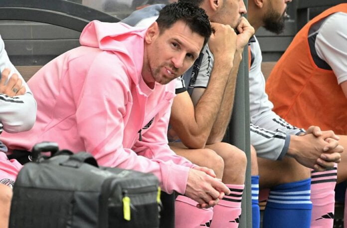 messi-hongkong.jpg