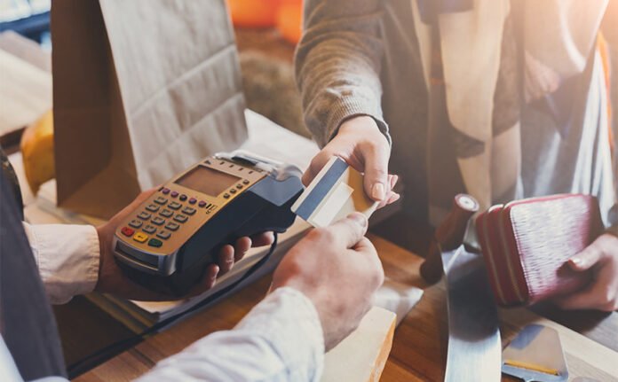 Παράταση-11-μήνα-για-τη-διασύνδεση-POS-–-ταμειακών-μηχανών.jpg