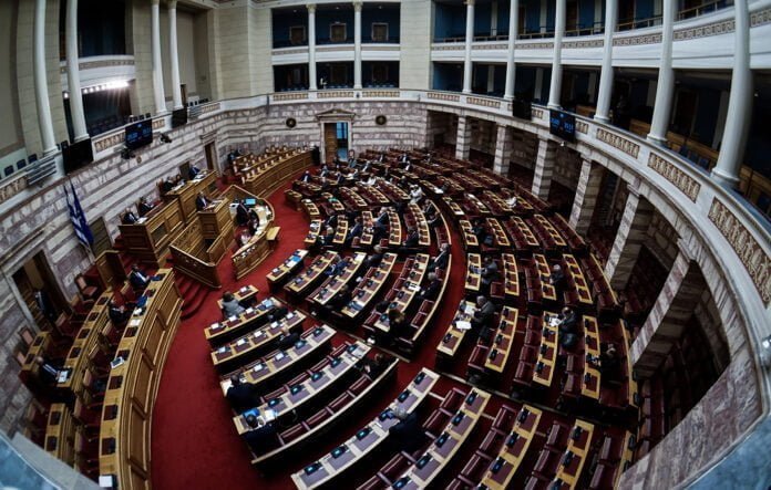 1710019351_Στη-Βουλή-το-νομοσχέδιο-για-συμπληρωματικό-φόρο-έως-15-σε.jpg