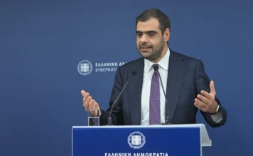 Μαρινάκης: «Έχει κυριεύσει πανικός το ΠΑΣΟΚ στο άκουσμα των δημοσκοπήσεων» – Τι είπε για το κόμμα Τσίπρα Μαρινάκης: «Έχει κυριεύσει πανικός το ΠΑΣΟΚ στο άκουσμα των δημοσκοπήσεων» – Τι είπε για το κόμμα Τσίπρα