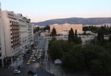 Οικονομική Ανάκαμψη Ελλάδας: Μεταρρυθμίσεις & Ανάπτυξη 1,9% το 2026
