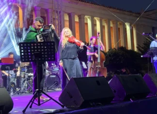 Ένα μουσικό ταξίδι από την Ευανθία Ρεμπούτσικα στον κήπο του Εθνικού Αρχαιολογικού Μουσείου