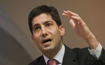 Fed: Κλειστά στόματα για επιτόκια – «Κανείς μη ζητά ενδείξεις»