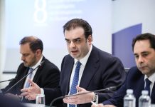 Πιερρακάκης: Στρατηγική κίνηση η πρόωρη αποπληρωμή χρέους – Οικονομικά οφέλη