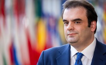 Πιερρακάκης: Πρόωρη αποπληρωμή χρέους – Κέρδος 30 εκατ. ανά 1 δισ. σε τόκους