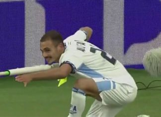 Ισραηλινός ποδοσφαιριστής αποβλήθηκε για πανηγυρισμό με σημαία, Αυστρία νίκησε 3-1