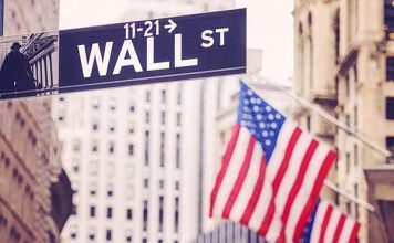 Wall Street: Η OpenAI «τραβάει» τις τεχνολογικές μετοχές – Βαριές απώλειες για τον Nasdaq