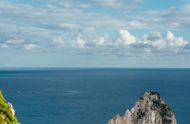 Υπογεννητικότητα: Η στήριξη των οικογενειών φέρνει νέες ζωές στα μικρά νησιά Ενδεικτική φωτογραφία ακτής της Ζακύνθου, όχι από Αγαθονήσι, Φούρνους ή Λειψούς.