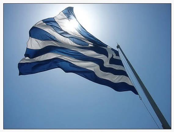 img-0433-d60db5fb Η ελληνική σημαία κυματίζει